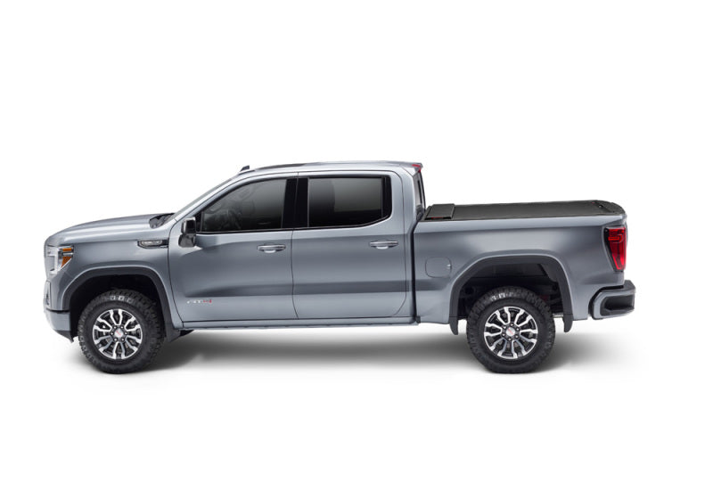 Roll-N-Lock Chevy Silverado / GMC Sierra 2500-3500 80-1/2in M-Series Retractable Tonneau Cover