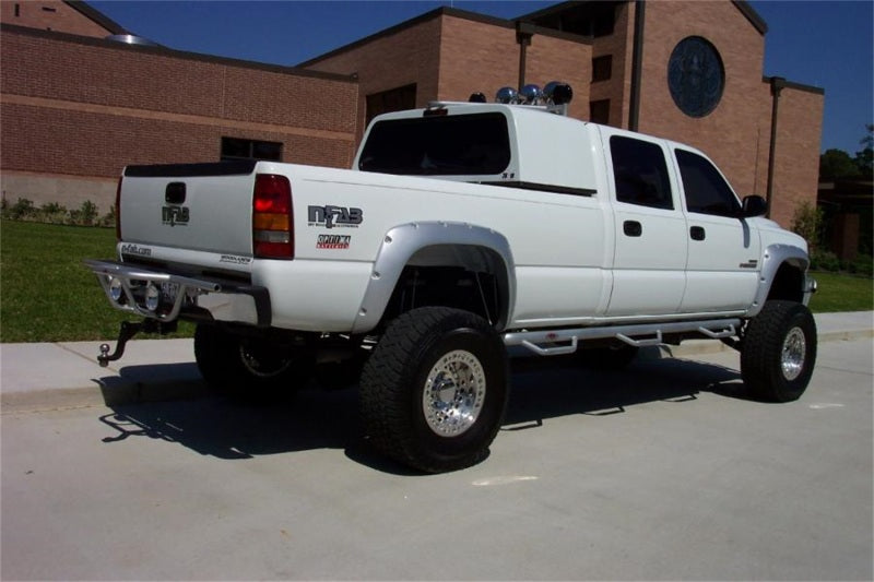 N-Fab Nerf Step 01-06 Chevy-GMC 1500/2500/3500 Crew Cab 8ft Bed - Gloss Black - Bed Access - 3in